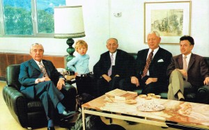 Drei Generationen der Familie MAYBAUM und Mitarbeiter